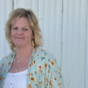 Meet your Posher, Cynthia